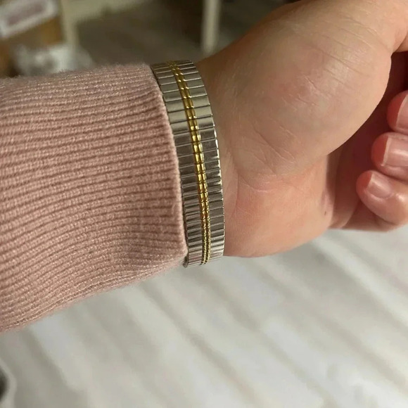 4/$100 Carriage analog stainless steel wrist watch  unisex 6 inches - Picture 4 of 6